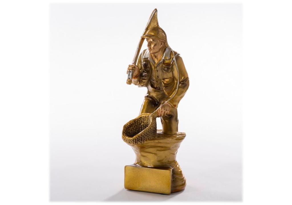 Trophy ANGLER